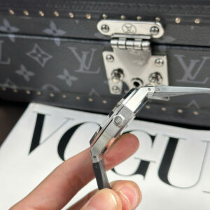 Đồng Hồ Audemars Piguet Royal Oak 15500ST Dây Cao Su Đen APS 41mm (2)