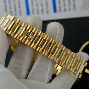 Đồng Hồ Rolex Day-Date 228348RBR Chế Tác Bọc Vàng Mặt Số Đính Đá Moissanite 40mm (8)