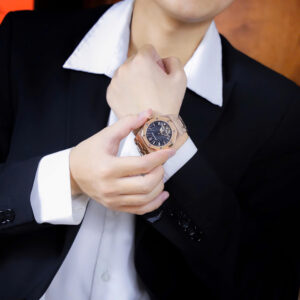 Đồng Hồ Audemars Piguet Fake Cao Cấp Máy Cơ Nhật Mặt Số Đen 41mm (1)