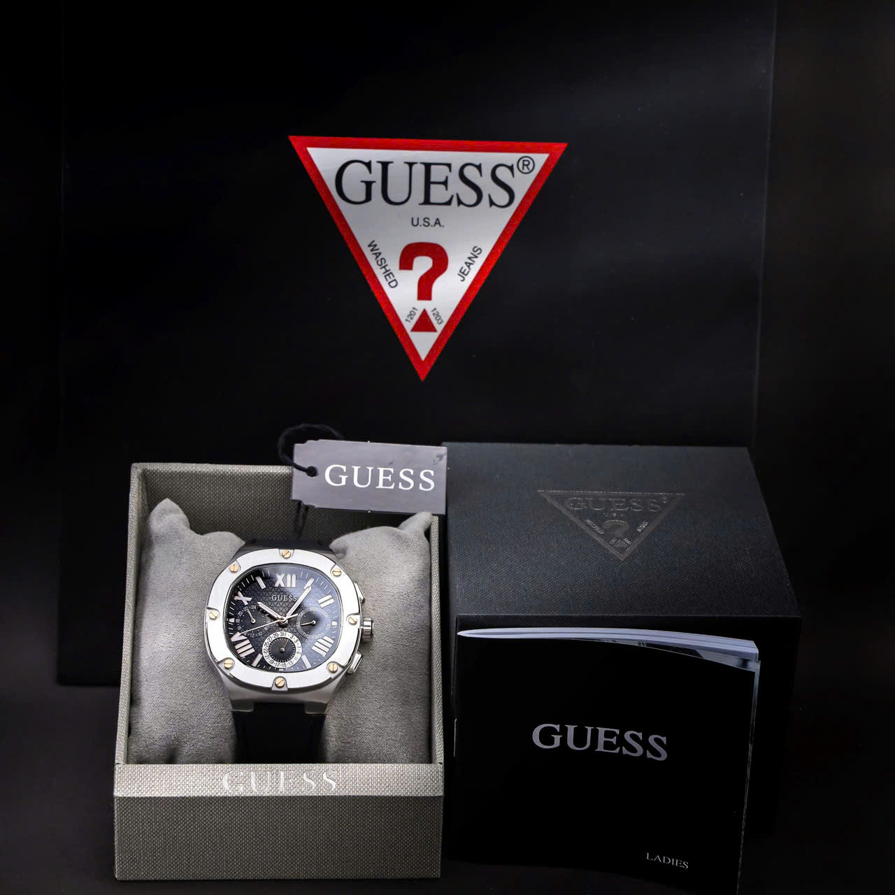 Đồng Hồ Guess Multi Function Nam Dây Cao Su Màu Đen Like Auth 42mm (5)