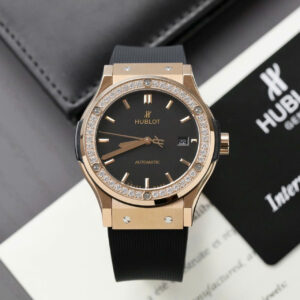 Đồng Hồ Hublot Classic Fusion King Gold Đính Đá Super Fake Xưởng HB 42mm (1)