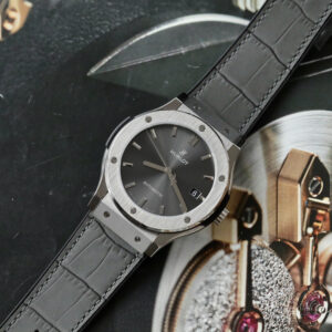 Đồng Hồ Hublot Classic Fusion Titanium Replica Mặt Xám Xưởng WWF 45mm (4)