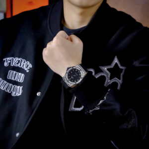 Đồng Hồ Hublot Nam Đính Full Đá Fake Nhật Màu Đen Giá Rẻ 42mm (1)