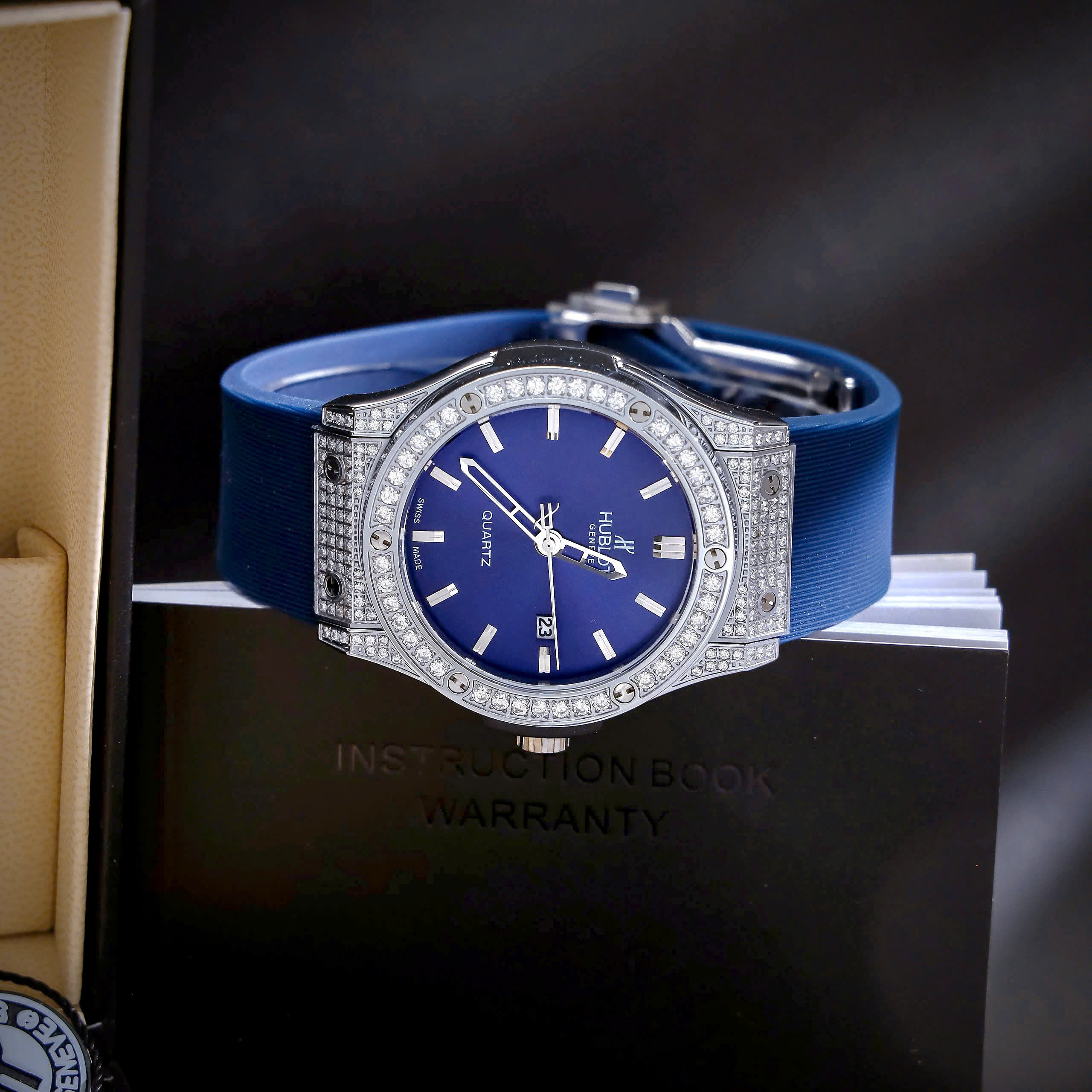 Đồng Hồ Hublot Nam Đính Full Đá Fake Nhật Màu Xanh Dương 42mm (2)