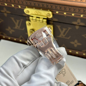 Đồng Hồ Jacob & Co Casino Roulette Replica Mặt Số Đính Đá 44mm (1)