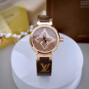Đồng Hồ Louis Vuitton Nữ Dây Da Mặt Tròn Đính Đá Màu Nâu Like Auth 34mm (1)