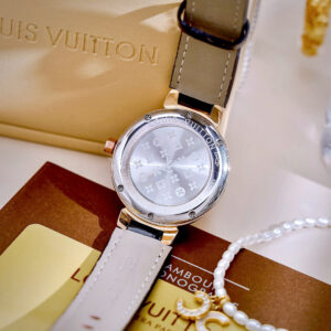 Đồng Hồ Louis Vuitton NữMặt Tròn Đính Đá Dây Da Màu Đen Like Auth 34mm (6)