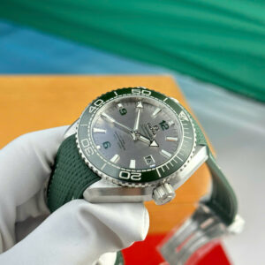 Đồng Hồ Omega Seamaster Planet Ocean 600M Màu Xanh Lá Cây Replica 11 Xưởng VS 43mm (1)