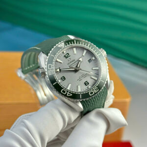 Đồng Hồ Omega Seamaster Planet Ocean 600M Màu Xanh Lá Cây Replica 11 Xưởng VS 43mm (1)