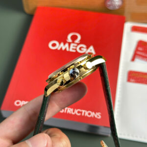 Đồng Hồ Omega SpeedMaster MoonWatch Màu Xanh Lá Rep 11 Nhà Máy RM 42mm (8)