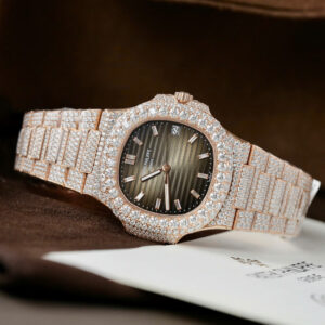 Đồng Hồ Patek Philippe Nautilus 5711 Bọc Vàng Đính Full Đá Moissanite Chế Tác 40mm (8)