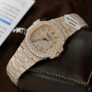 Đồng Hồ Patek Philippe Nautilus 5711 Chế Tác Bọc Vàng Đính Full Kim Cương Moissanite 40mm (10)