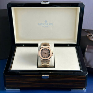 Đồng Hồ Patek Philippe Nautilus 5711 Replica Mặt Số Chocolate Xưởng 3K 40mm (1)