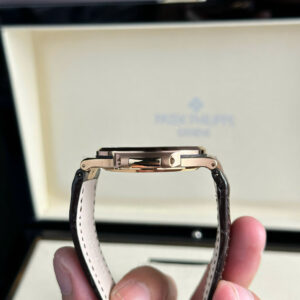 Đồng Hồ Patek Philippe Nautilus 5711 Replica Mặt Xám Dây Da Xưởng 3K 40mm (12)