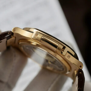 Đồng Hồ Patek Philippe Nautilus 5712 Bọc Vàng Thật Mặt Số Tinh Chỉnh PPF 40mm (6)