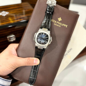 Đồng Hồ Patek Philippe Nautilus 5712 Fake Cao Cấp Mặt Xanh Nhà Máy GR 40mm (2)