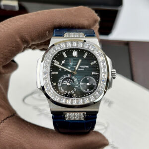 Đồng Hồ Patek Philippe Nautilus 5724 Fake Thuỵ Sỹ Đính Đá Xưởng GR 40mm (1)