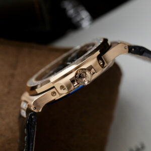 Đồng Hồ Patek Philippe Nautilus 5724R Nam Đính Đá Máy Cơ Replica Xưởng GR 40mm (2)