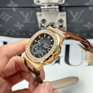 Đồng Hồ Patek Philippe Nautilus 5724R Replica Nhà Máy PPF Full Chức Năng (1)