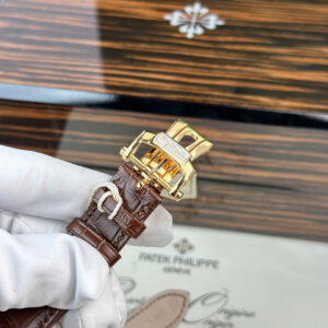 Đồng Hồ Patek Philippe Nautilus 5724R Tinh Chỉnh Full Option Đính Moissanite 40mm (7)