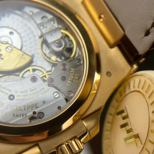 Đồng Hồ Patek Philippe Nautilus 5724R Tinh Chỉnh Full Option Đính Moissanite 40mm (7)