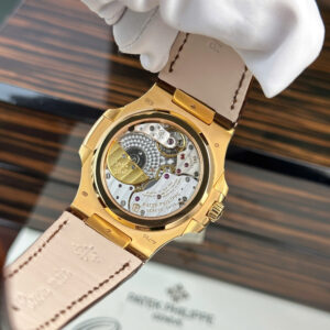 Đồng Hồ Patek Philippe Nautilus 5724R Tinh Chỉnh Full Option Đính Moissanite 40mm (7)