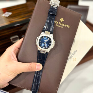 Đồng Hồ Patek Philippe Nautilus 5726 Fake Cao Cấp Nhà Máy GR Màu Xanh (1)