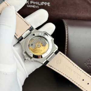 Đồng Hồ Patek Philippe Nautilus 5726 Fake Máy Thuỵ Sỹ Mặt Trắng Xưởng GR (2)