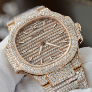 Đồng Hồ Patek Philippe Nautilus 7118 Bọc Vàng 18K Đính Full Đá Moissanite (3)