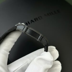 Đồng Hồ Richard-Mille RM27-05 Rafael Nadal Carbon Đen Siêu Mỏng 38 Grams 37.25×47 (1)