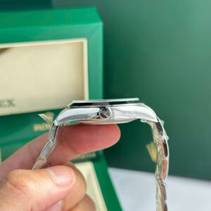 Đồng Hồ Rolex Explorer 214270 Replica Cao Cấp Nhất Mặt Đen Nhà Máy Clean 39mm (11)