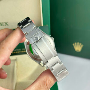 Đồng Hồ Rolex Explorer 214270 Replica Cao Cấp Nhất Mặt Đen Nhà Máy Clean 39mm (11)