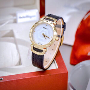 Đồng Hồ Salvatore Ferragamo Nữ Siêu Cấp Dây Da Màu Đen Mặt Xà Cừ (7)