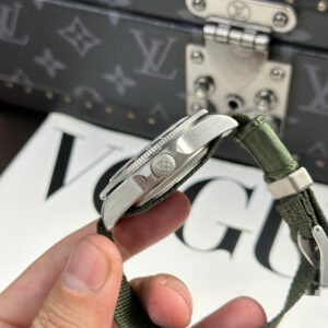 Đồng Hồ Tudor Pelagos FXD GMT Replica 11 Màu Xanh Quân Đội Xưởng M+ 42mm (1)