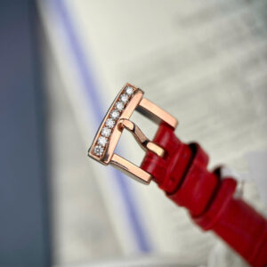 Đồng Hồ Chopard Happy Diamonds Bọc Vàng 18K Đính Đá Moissanite Dây Da Đỏ 32mm (2)