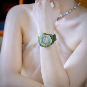 Đồng Hồ Gucci Diver Cơ Lộ Máy Automatic Nam Dây Cao Su Màu Xanh Lá 40mm (6)