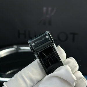 Đồng Hồ Hublot Classic Fusion Ceramic Replica Mặt Số Carbon Nhà Máy JJZ (2)