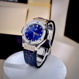 Đồng Hồ Hublot Classic Fusion Nữ Đính Đá Fake Máy Pin Nhật Màu Xanh Dương 33mm (3)