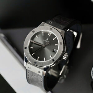 Đồng Hồ Hublot Classic Fusion Titanium Màu Xám Replica Nữ Xưởng HB 33mm (3)