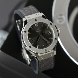 Đồng Hồ Hublot Classic Fusion Titanium Màu Xám Replica Nữ Xưởng HB 33mm (3)