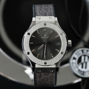 Đồng Hồ Hublot Classic Fusion Titanium Màu Xám Replica Nữ Xưởng HB 33mm (3)