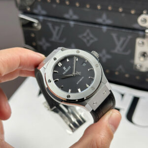 Đồng Hồ Hublot Classic Fusion Titanium Rep 1 1 Cao Cấp Mặt Số Đen Nhà Máy JJF 38mm (7)