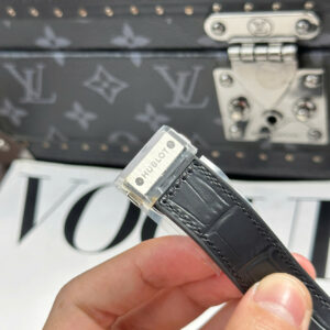 Đồng Hồ Hublot Classic Fusion Titanium Rep 1 1 Cao Cấp Mặt Số Đen Nhà Máy JJF 38mm (7)