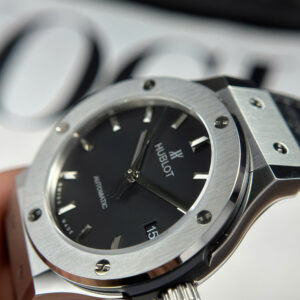 Đồng Hồ Hublot Classic Fusion Titanium Rep 1 1 Cao Cấp Mặt Số Đen Nhà Máy JJF 38mm (7)