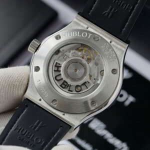 Đồng Hồ Hublot Classic Fusion Titanium Replica Màu Đen Đính Kim Cương Moissanite 42mm (10)
