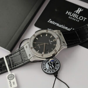 Đồng Hồ Hublot Classic Fusion Titanium Replica Màu Đen Đính Kim Cương Moissanite 42mm (10)