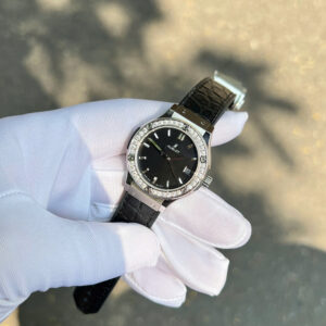 Đồng Hồ Nữ Hublot Classic Fusion Titanium Đính Kim Cương Moissanite Chế Tác Hong Kong 33mm (4)