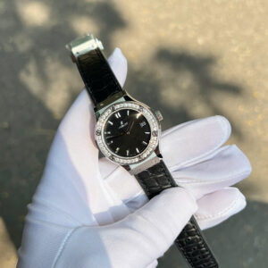 Đồng Hồ Nữ Hublot Classic Fusion Titanium Đính Kim Cương Moissanite Chế Tác Hong Kong 33mm (4)