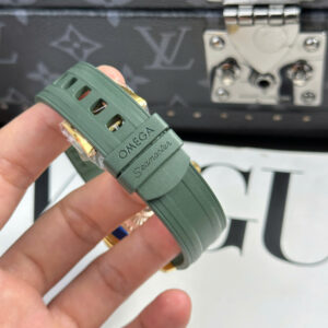 Đồng Hồ Omega Seamaster Diver 300M Rep 11 Màu Xanh Lá Cây Nhà Máy VS 42mm (2)