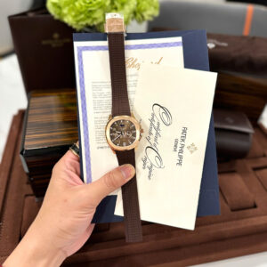 Đồng Hồ Patek Philippe Aquanaut 5261R Replica 1 1 Dây Cao Su Màu Nâu 40mm (3)
